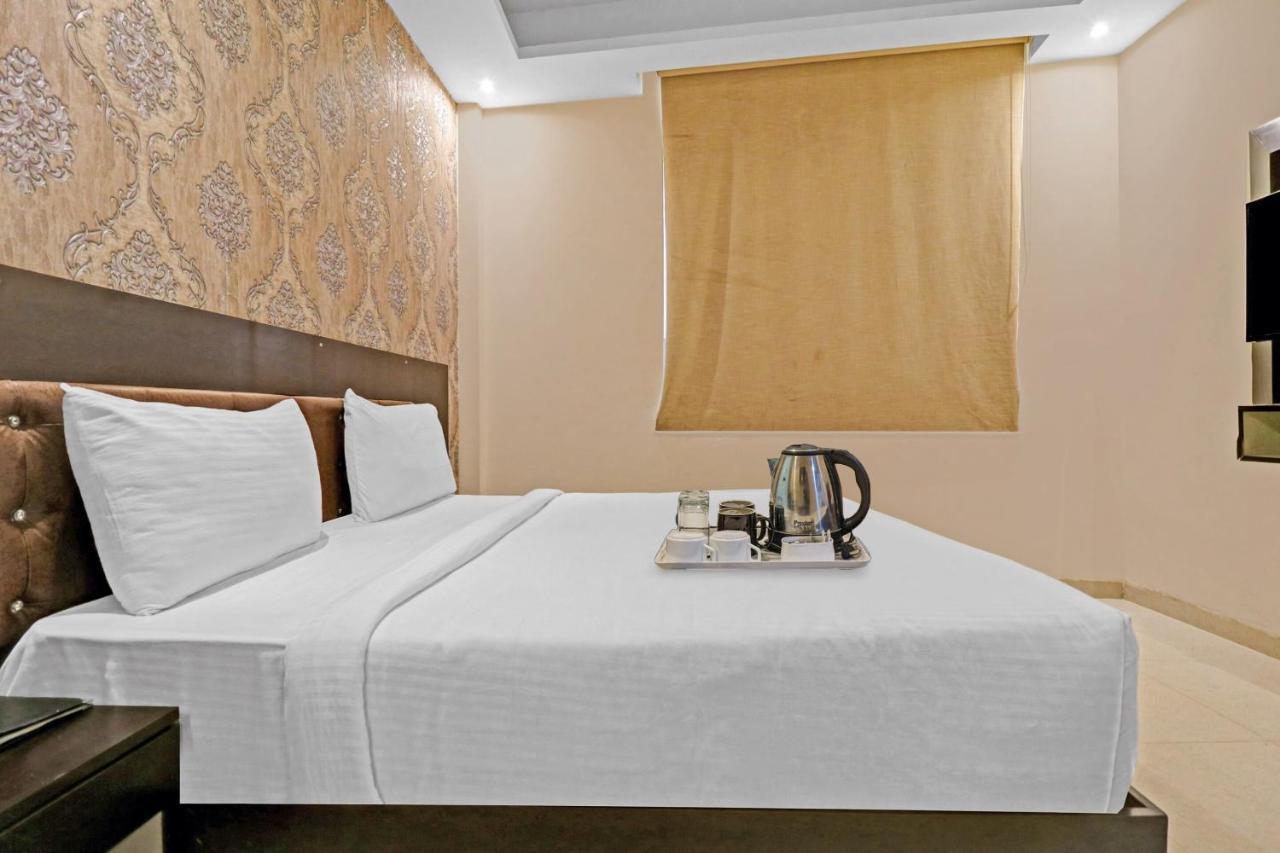 Oyo 23368 Boutique Hotel Paragon Νέο Δελχί Εξωτερικό φωτογραφία