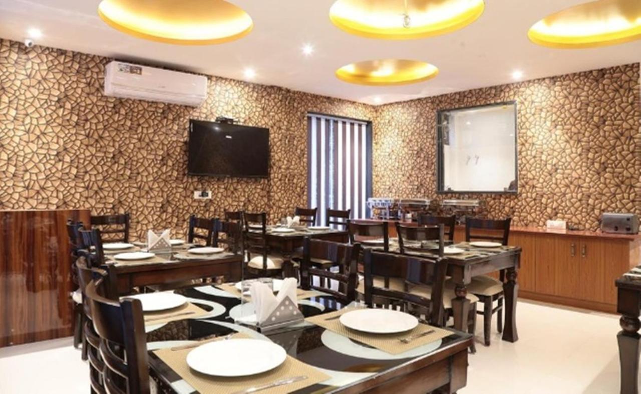 Oyo 23368 Boutique Hotel Paragon Νέο Δελχί Εξωτερικό φωτογραφία